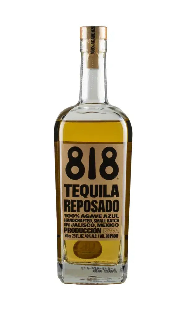 818 Reposado Tequila 70cl – golden tequila in a stylish bottle with smooth oak-aged flavors and warm agave notes.