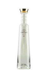Volcán De Mi Tierra Blanco Tahona Tequila 70cl – clear, artisanal tequila in a refined bottle, highlighting pure agave and citrus freshness.